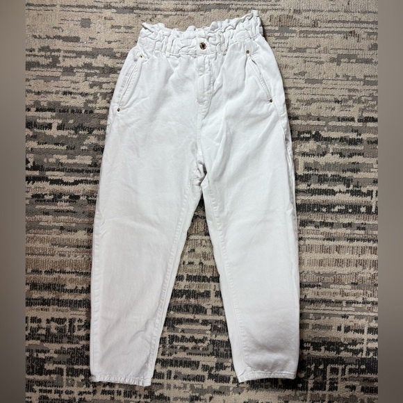 Zara Highrise Paper Bag Ruched White Pants Gold Hardware Size 6 Ankle Length - Picture 10 of 12